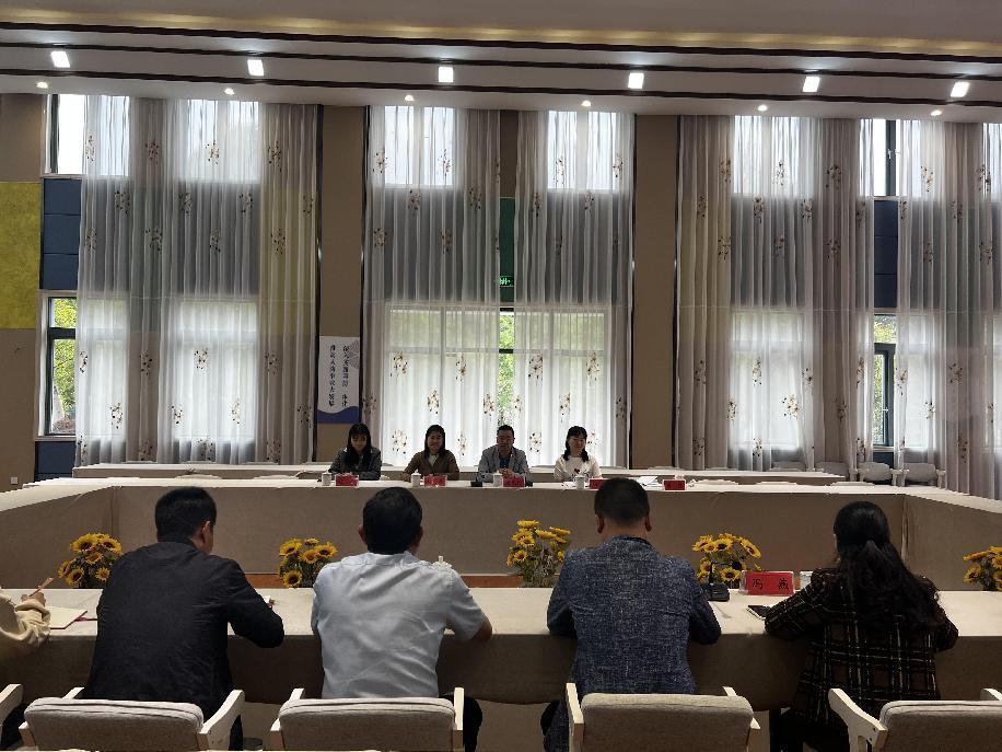 兴仁市职业技术学校1